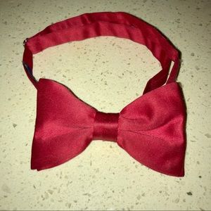 American Apparel Traditional bow tie Red Satin